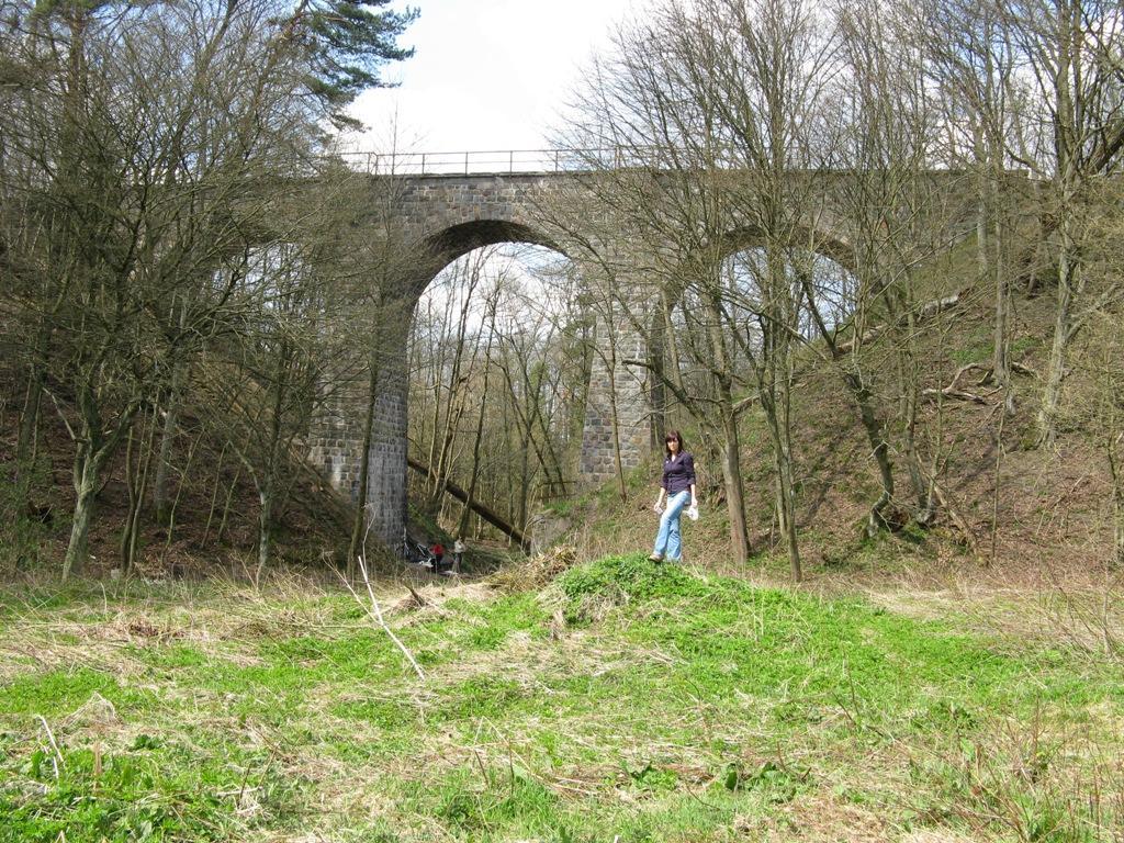 Foto: Kamienny most w okolicach Karczemek